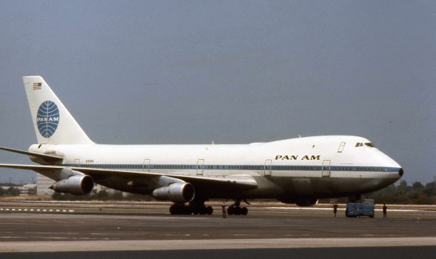 1Pan_American_World_Airways_Boeing_747_N750PA_01