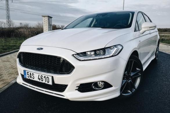 Ford Mondeo ST-Line a jeho dravé křivky