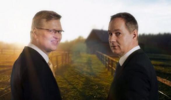 Koaliční partnerství není to samé jako registrované partnerství. I když v předvolebním klipu lidovců a Starostů vlastně docela je.