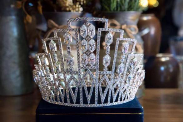 Majestátní korunka je nejdražší v historii soutěže.