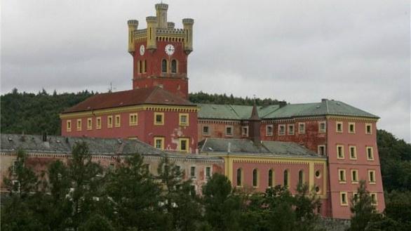 Kajínek proslul tím, že jako jediný utekl z vězení na Mírově. Z volební (ne)kampaně Miloše Zemana ovšem není úniku.
