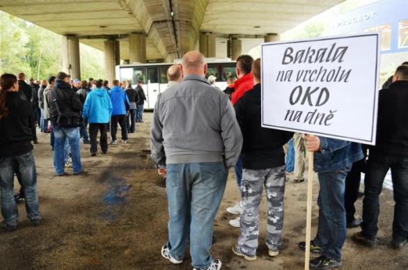 Za to, že důl Paskov ukončil svou činnost, může špatná situace v OKD. Za to, že se bývalým zaměstnancům nechce za prací dojíždět, si mohou oni zaměstnanci sami.
