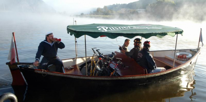 Přívoz je zážitkem pro všechny turisty i rodilé Pražáky.