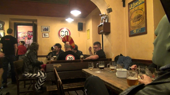 Domácí pajzl všech žižkovských patriotů!