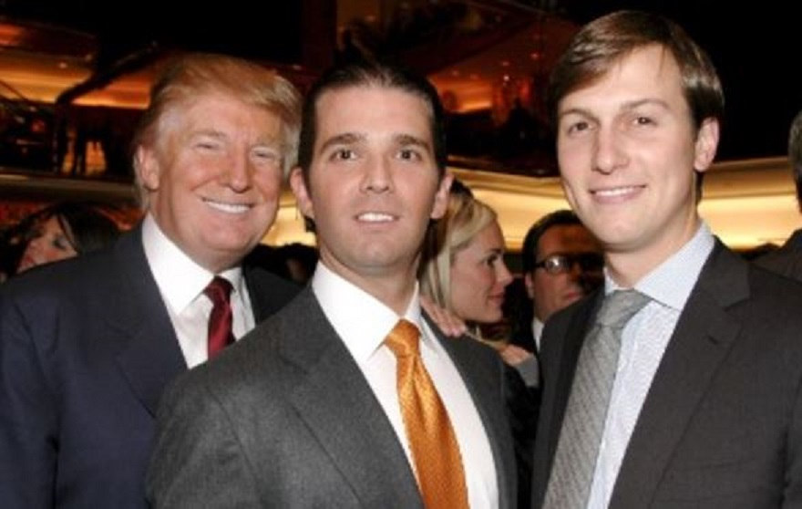 Donald Trump řeší další problém. Jeho syn Donald junior a zeť Jared Kushner se měli sejít s ruskou advokátkou kvůli kompromitujícím materiálům na Hillary Clintonovou. Ti schůzku potvrzují, o Clintonové ale prý vůbec nebyla řeč.