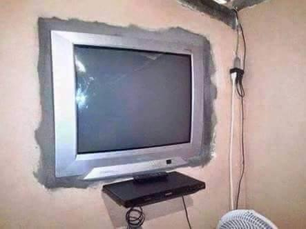 Vestavěný televizor