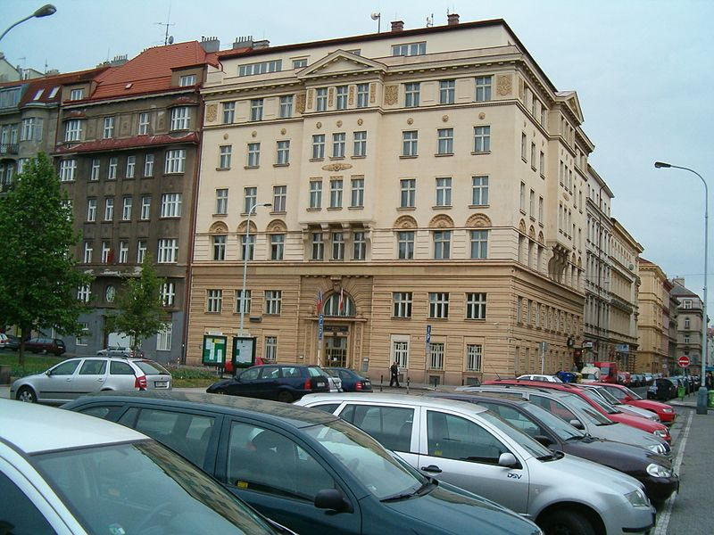 Radnice Prahy 5...