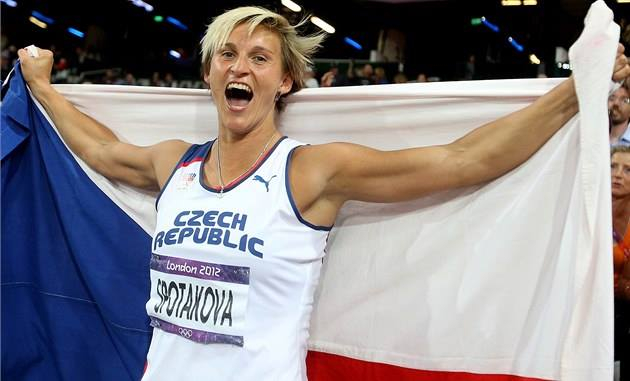 Barbora Špotáková je od roku 2008 držitelskou ženského světového hodu oštěpem, který činí  72,28 metru.