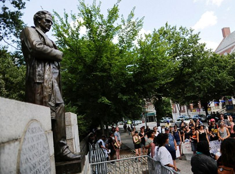 Doktor James Marion Sims, jeden ze zakladatelů moderní gynekologie a nejnovější oběť politické korektnosti.