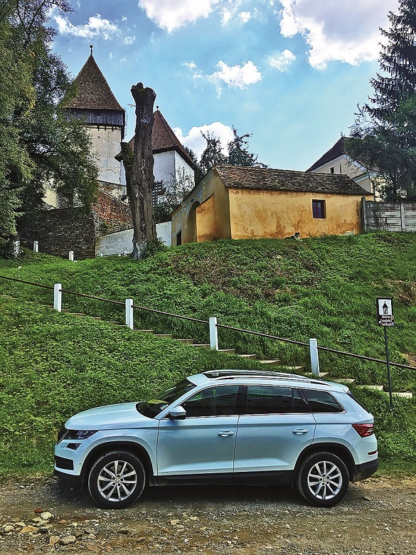 Hosman / Holzmengen – jeden z nejpůvabnějších kostelů v Sedmihradsku