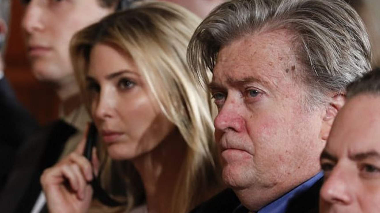 Kontroverzní poradce Donalda Trumpa Steve Bannon byl "odejit" z Bílého domu. V pozadí jeho vyhazovu by měla být prezidentova dcera Ivanka.