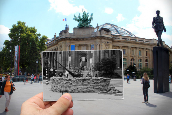 12. Před výstavním pavilonem Grand Palais (1944)