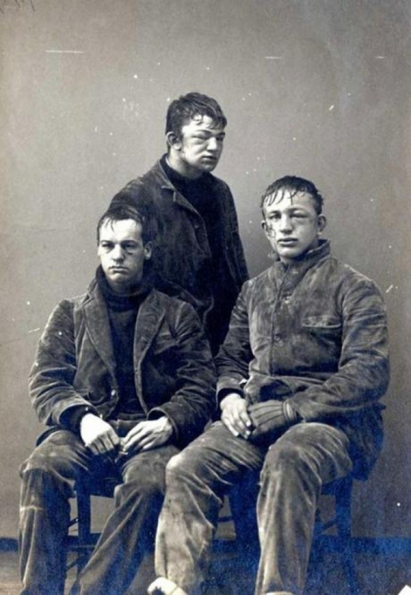 14. Studenti Princetonské univerzity po sněhové koulovačce (rok 1893)