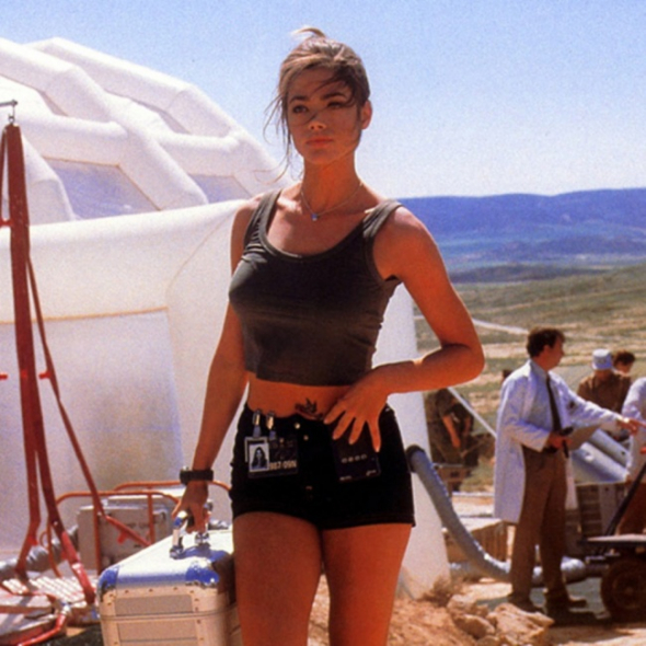 1999 — Denise Richards alias Christmas Jones