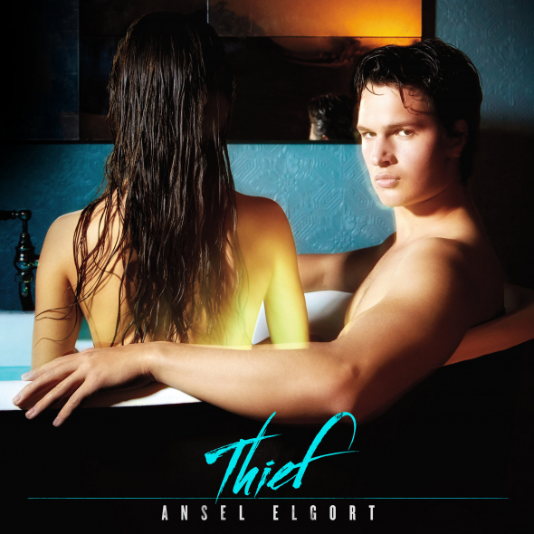 Ansel Elgort býval zlobivý chlapec. Album Thief (Zloděj) je toho důkazem.