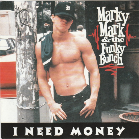 Marky Mark polonahý na jeho albu I Need Money (Potřebuji peníze). Docela vtipné.